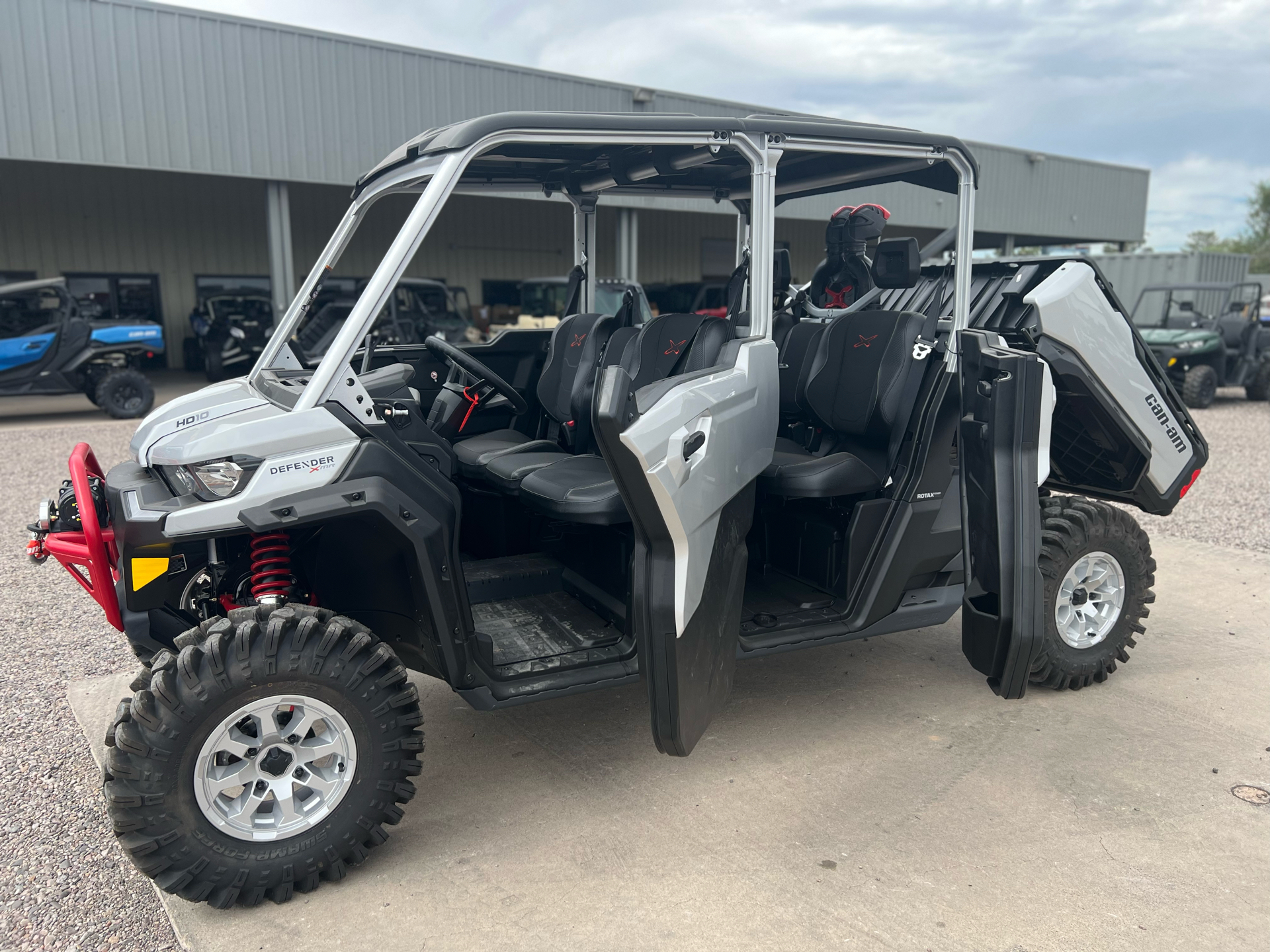 2024 Can-Am Defender MAX X MR With Half-Doors in Safford, Arizona - Photo 5