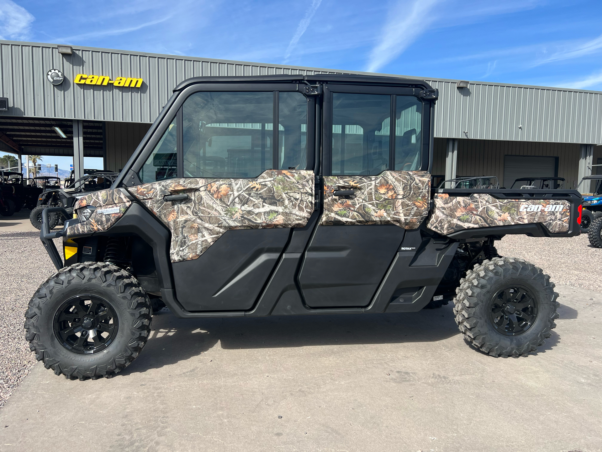 2024 Can-Am Defender MAX Limited in Safford, Arizona - Photo 1