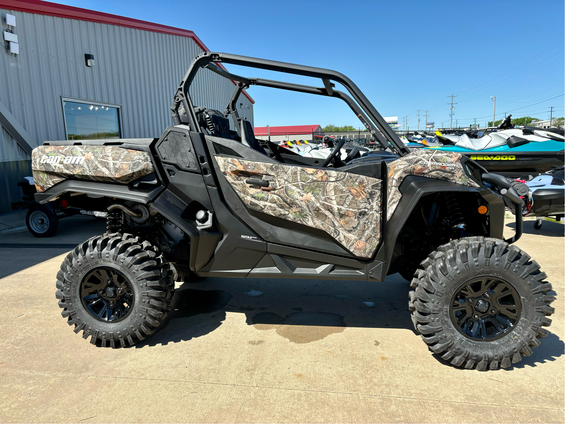 2024 Can-Am Commander X MR 1000R in Durant, Oklahoma - Photo 2
