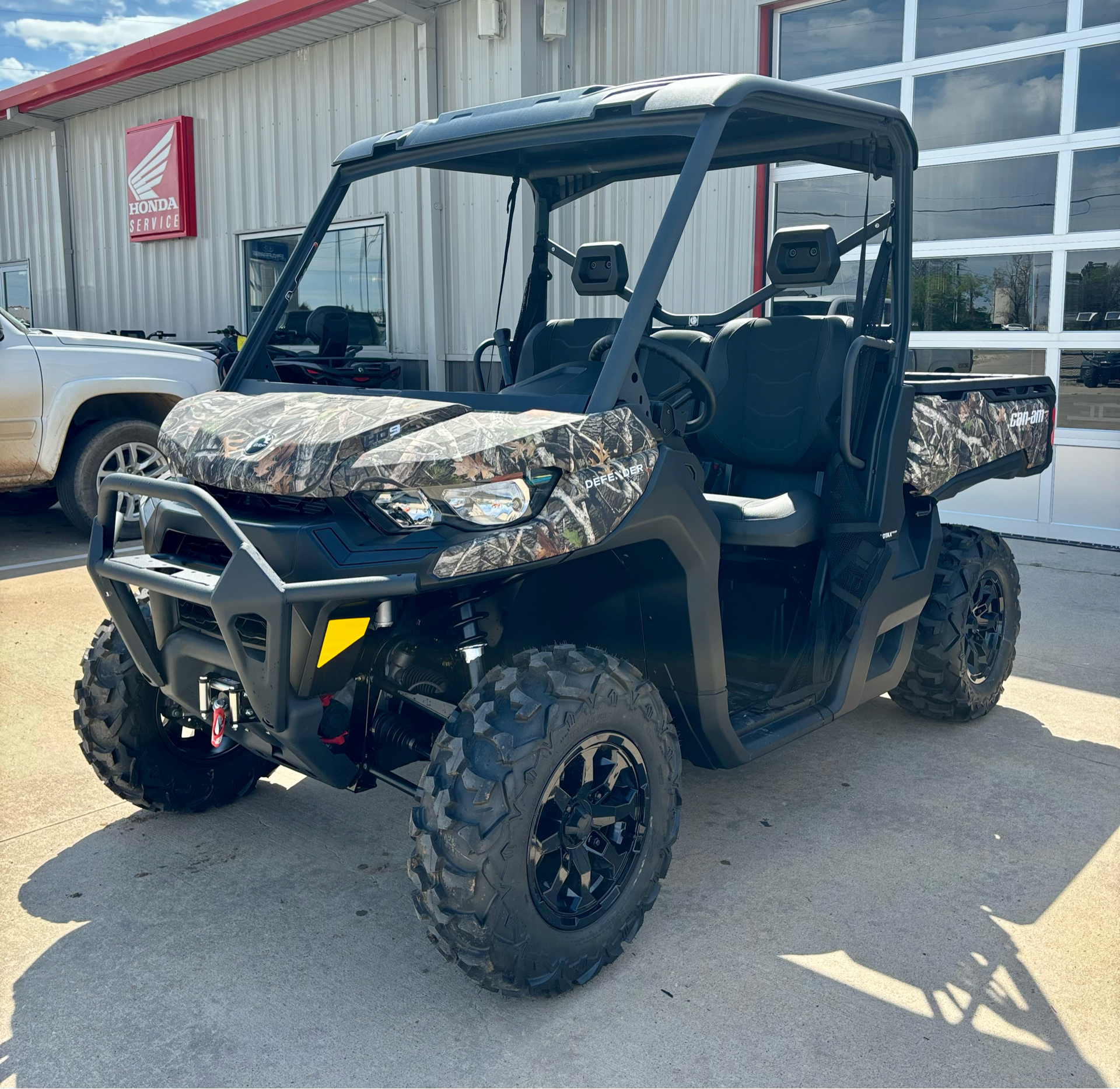 2024 Can-Am Defender XT HD9 in Durant, Oklahoma - Photo 1