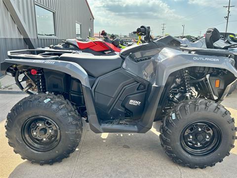 2024 Can-Am Outlander 500 in Durant, Oklahoma - Photo 2