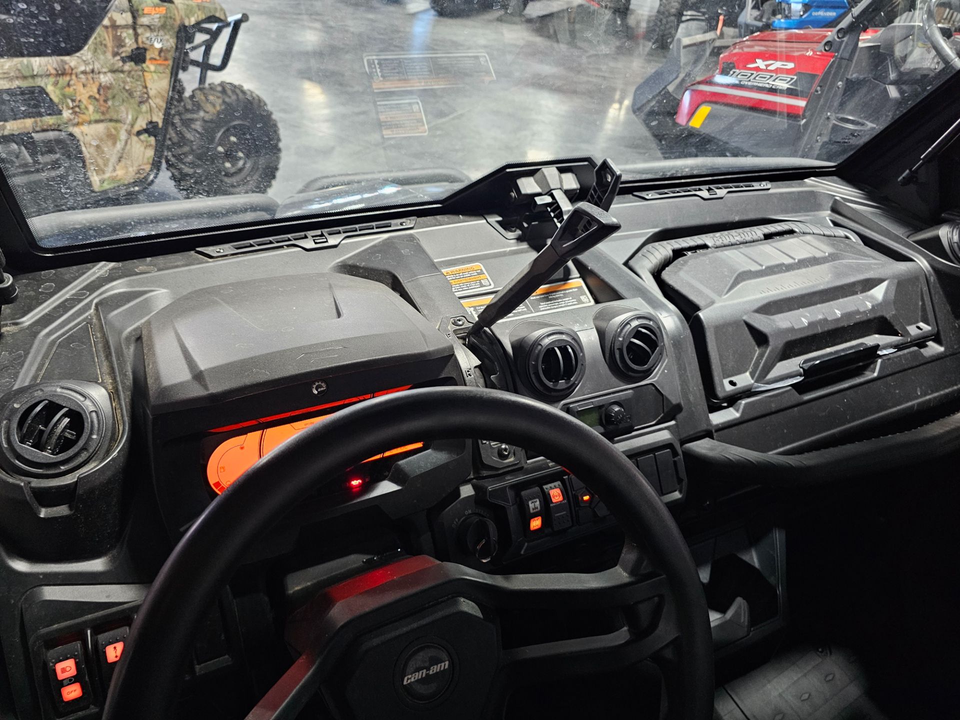2022 Can-Am Defender Pro Limited CAB HD10 in Durant, Oklahoma - Photo 8