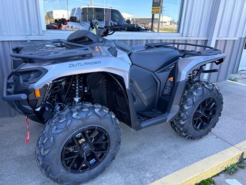 2025 Can-Am Outlander XT 700 in Durant, Oklahoma