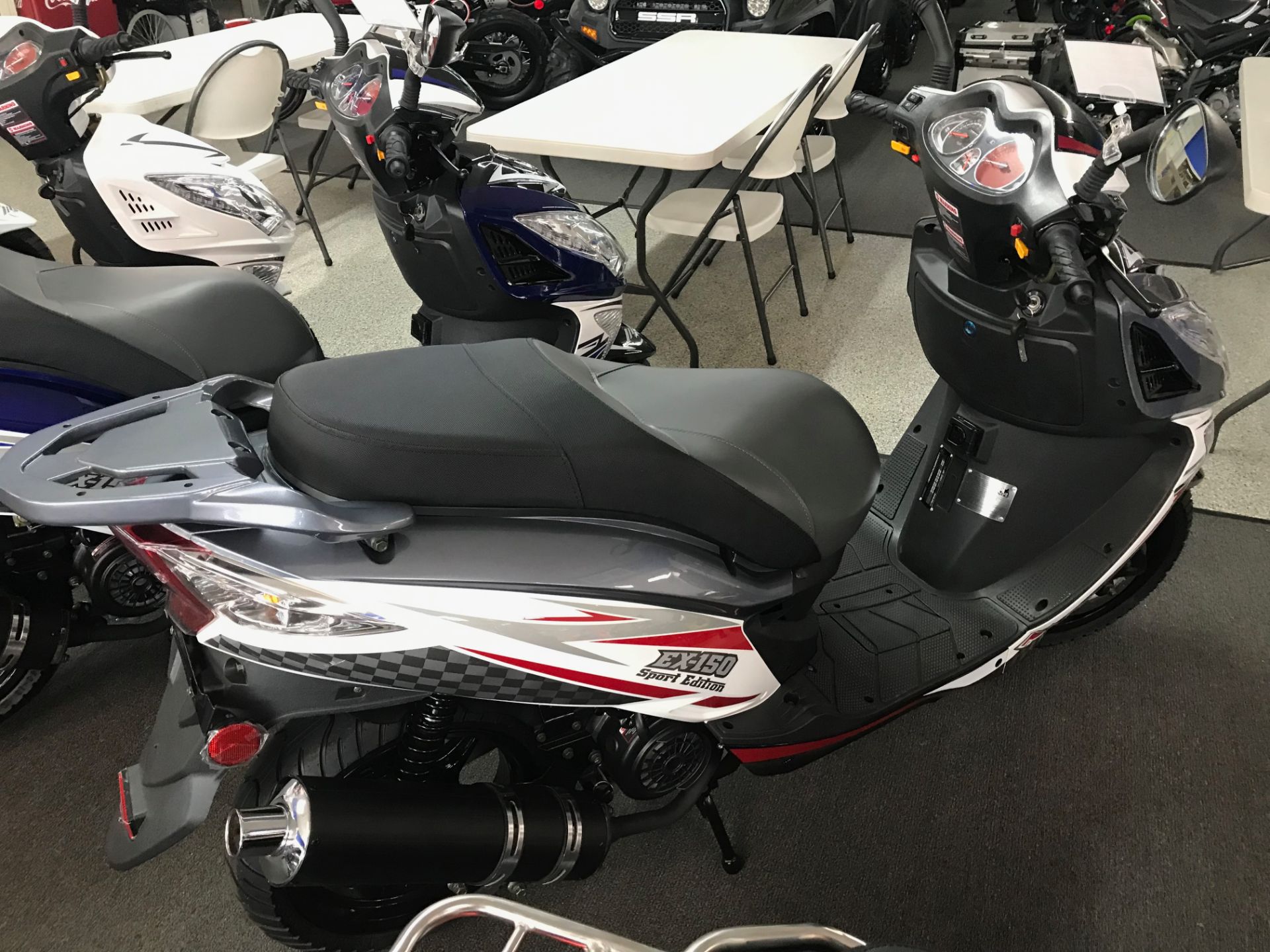 2022 Wolf Brand Scooters EX-150 Sport in Coloma, Michigan - Photo 2