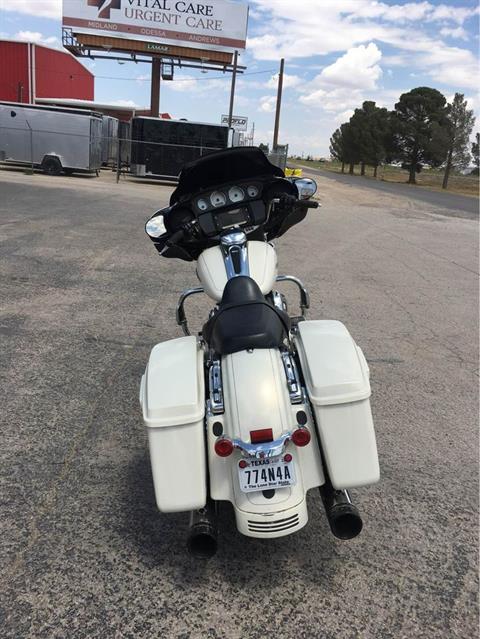 2015 Harley-Davidson Street Glide® Special in Odessa, Texas - Photo 6