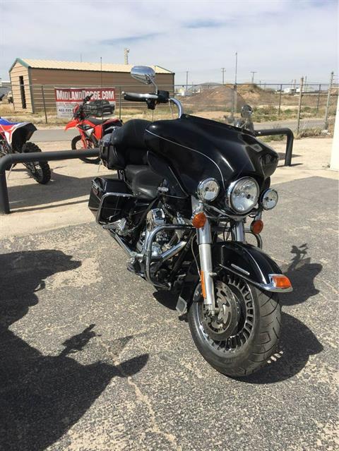 2011 Harley-Davidson Electra Glide® Ultra Limited in Odessa, Texas - Photo 5