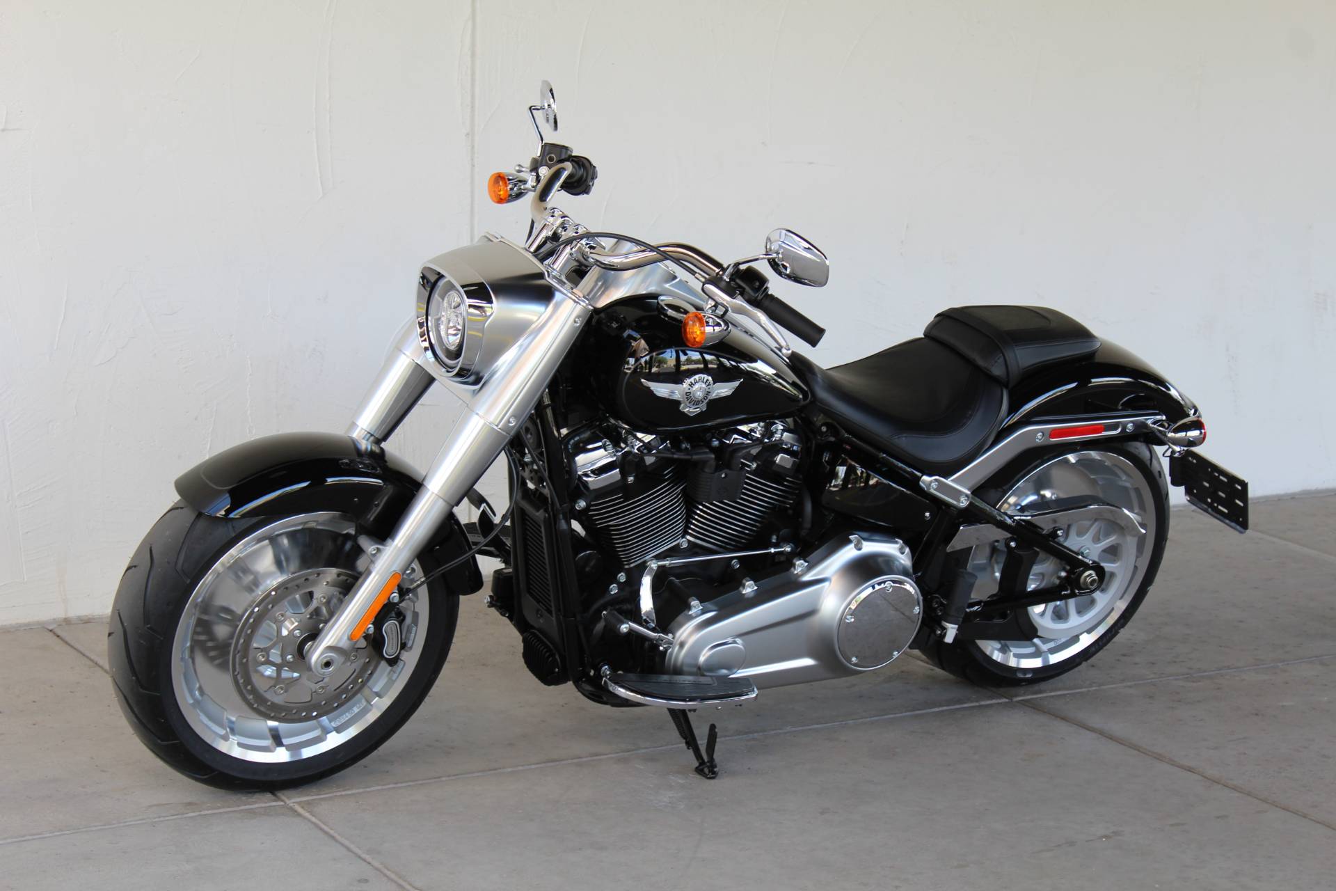 2019 Harley Davidson Fat Boy  107 Motorcycles Apache 