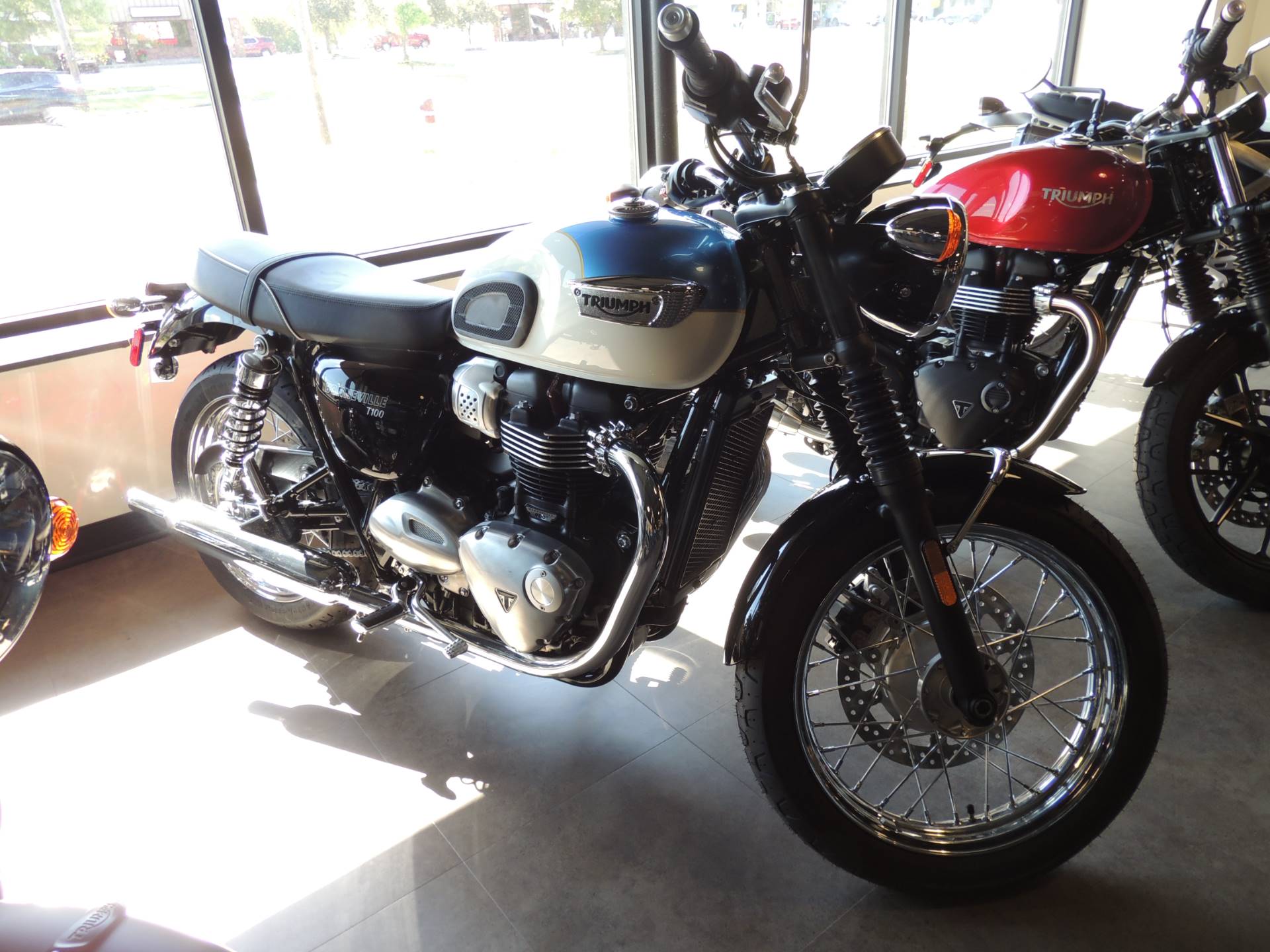 triumph scrambler t100