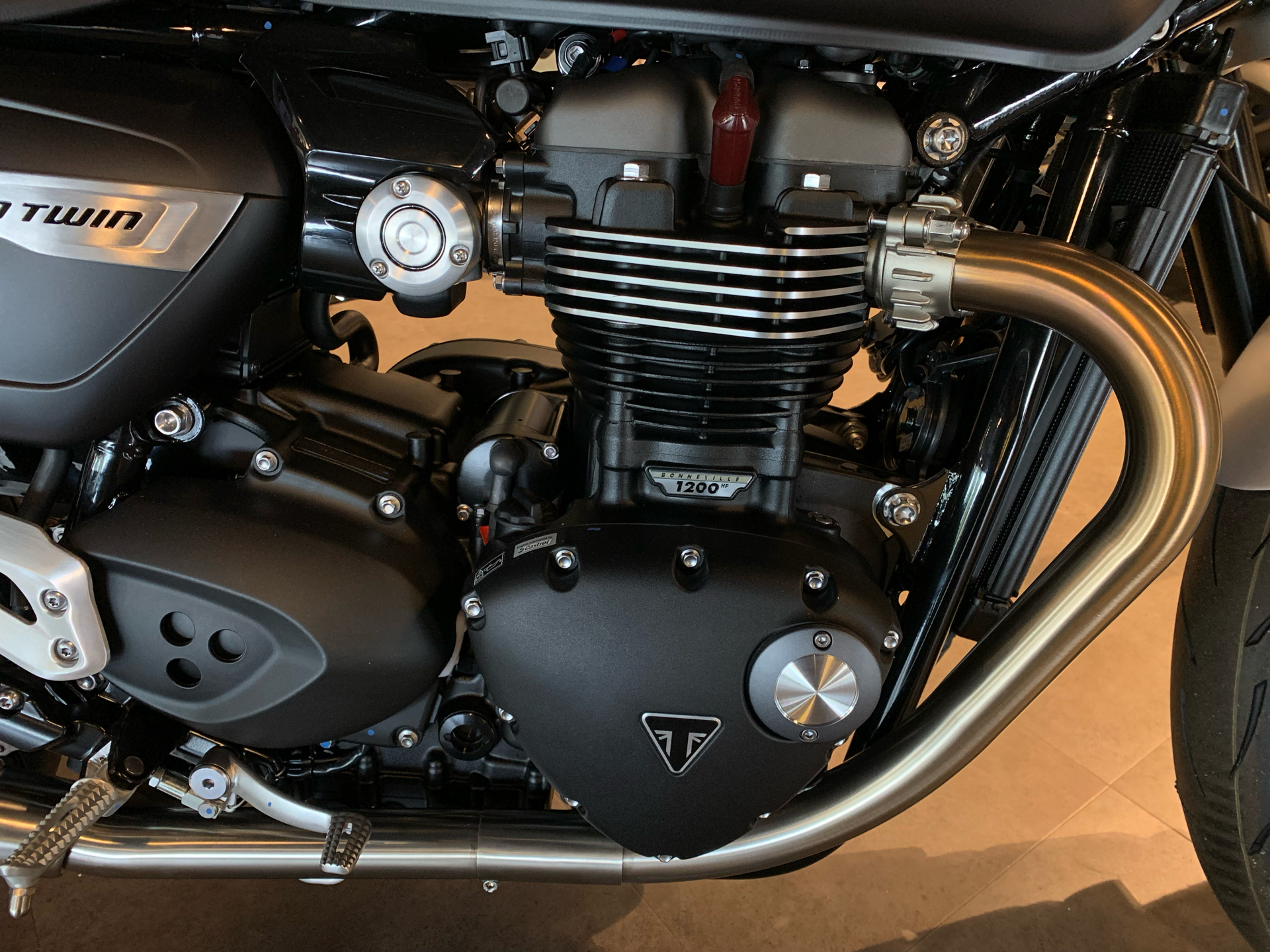 2022 Triumph Speed Twin in Shelby Township, Michigan - Photo 4