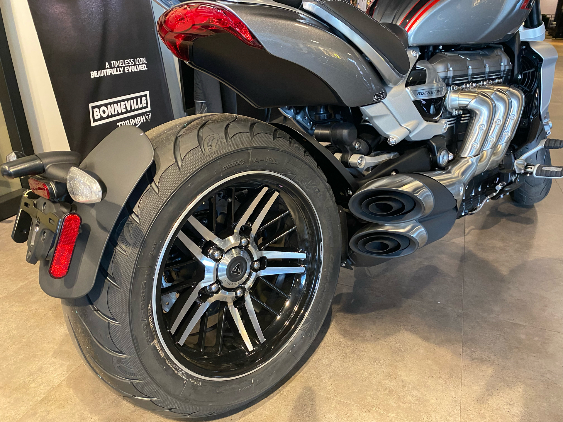 2022 Triumph Rocket 3 GT in Shelby Township, Michigan - Photo 6