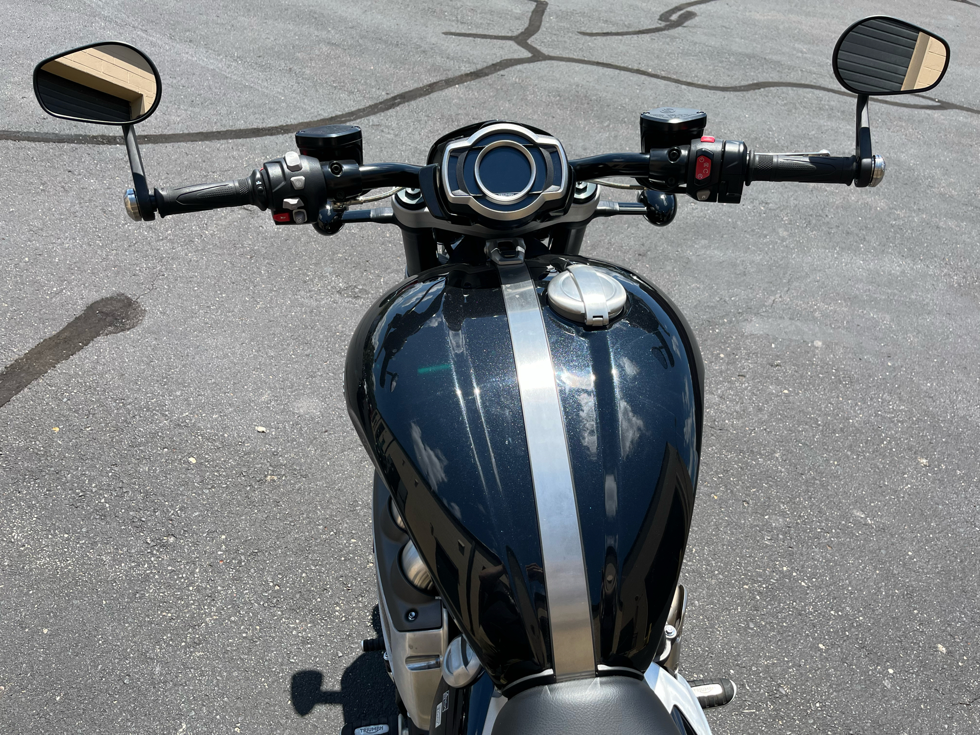 2020 Triumph Rocket 3 R in Shelby Township, Michigan - Photo 9