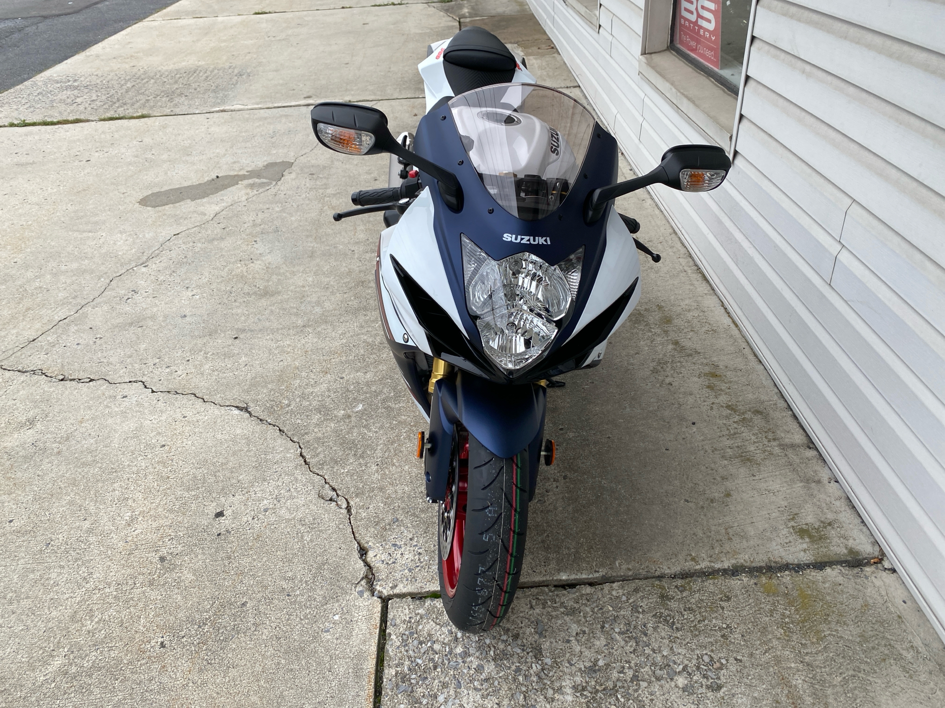 2025 Suzuki GSX-R750 in Harrisburg, Pennsylvania - Photo 2