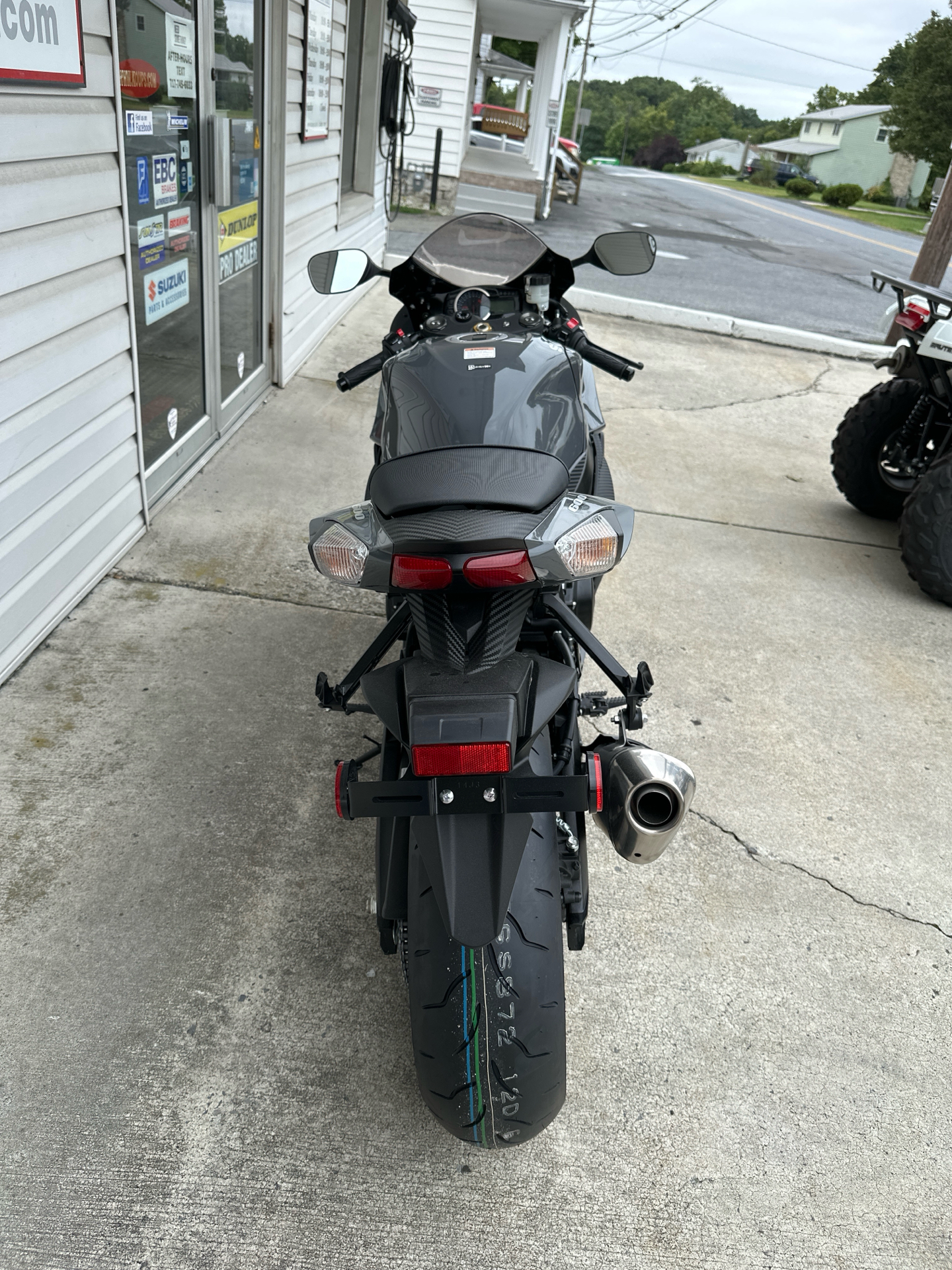 2025 Suzuki GSX-R600 in Harrisburg, Pennsylvania - Photo 3