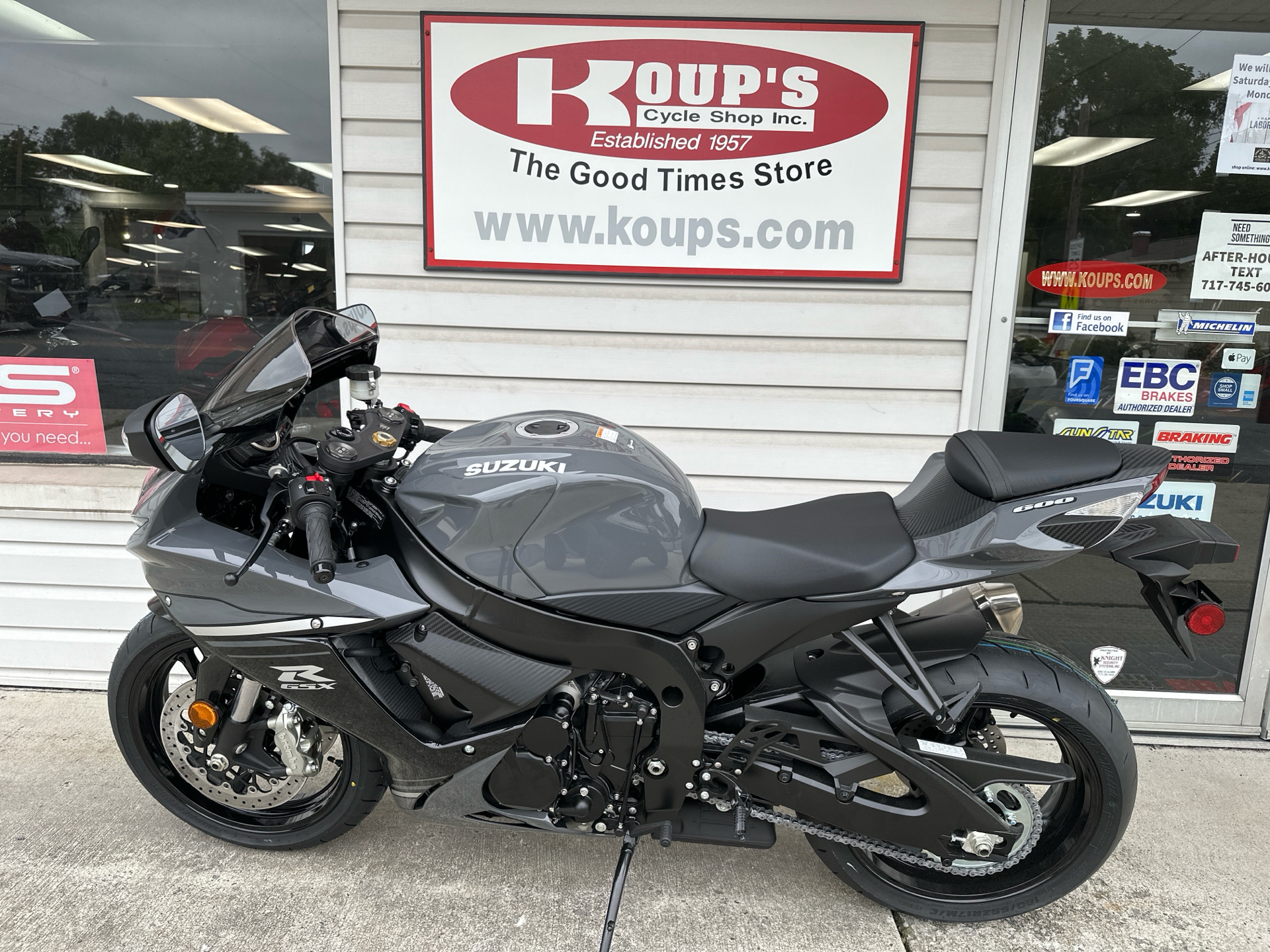 2025 Suzuki GSX-R600 in Harrisburg, Pennsylvania - Photo 5