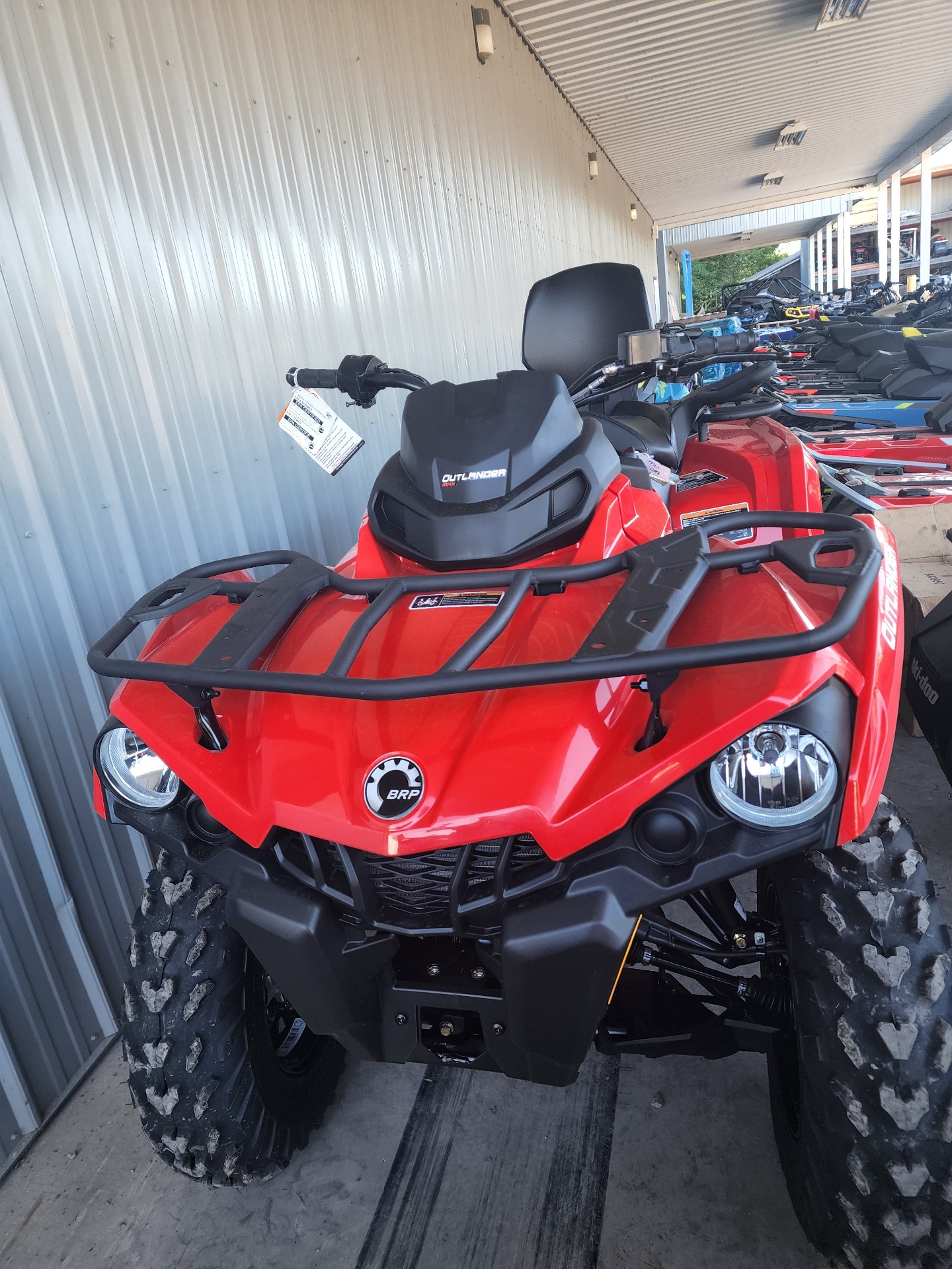 2022 Can-Am OUTLANDER 570 MAX in Phoenix, New York - Photo 1