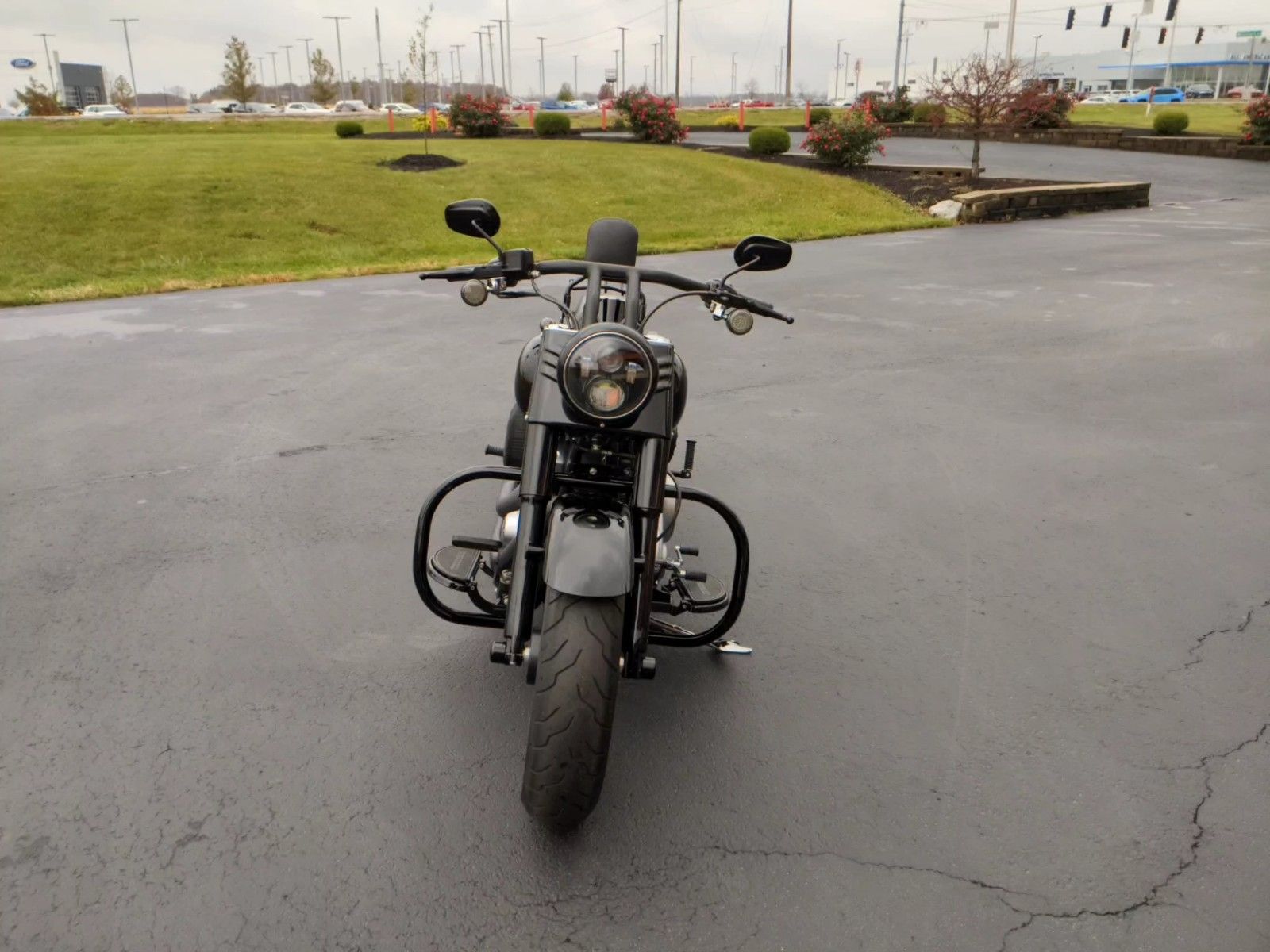 2010 Harley-Davidson Softail® Fat Boy® Lo in Muncie, Indiana - Photo 2