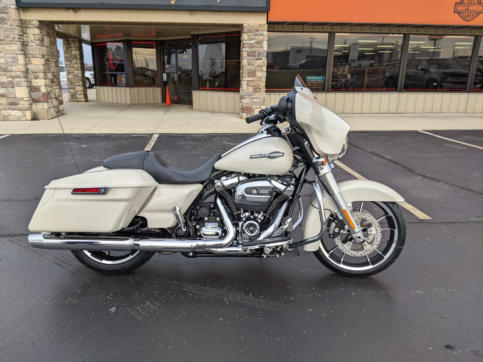 2022 Harley-Davidson Street Glide® in Muncie, Indiana - Photo 1