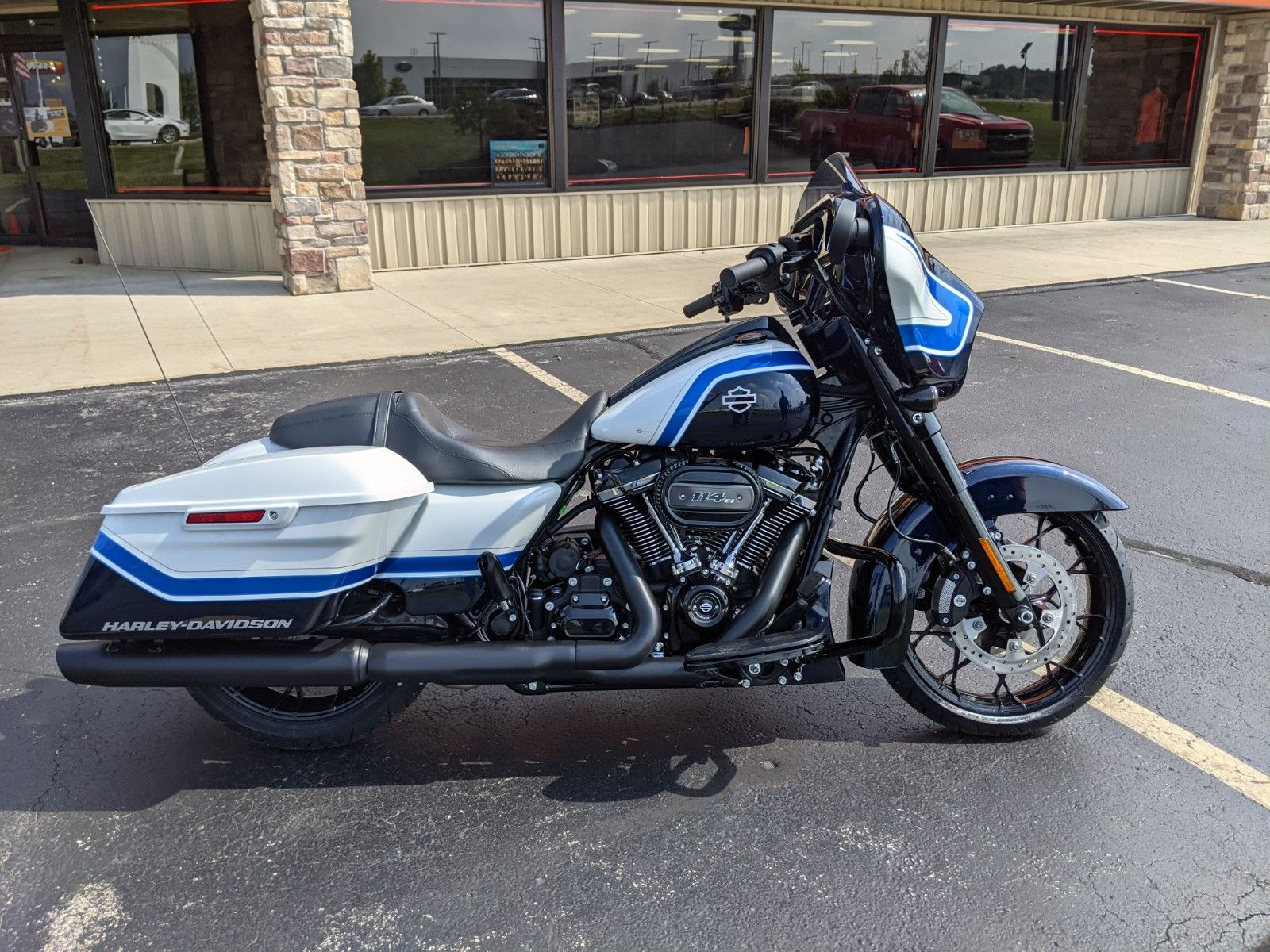 2021 Harley-Davidson Street Glide® Special in Muncie, Indiana - Photo 1