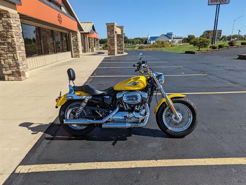 2017 Harley-Davidson 1200 Custom in Muncie, Indiana - Photo 1