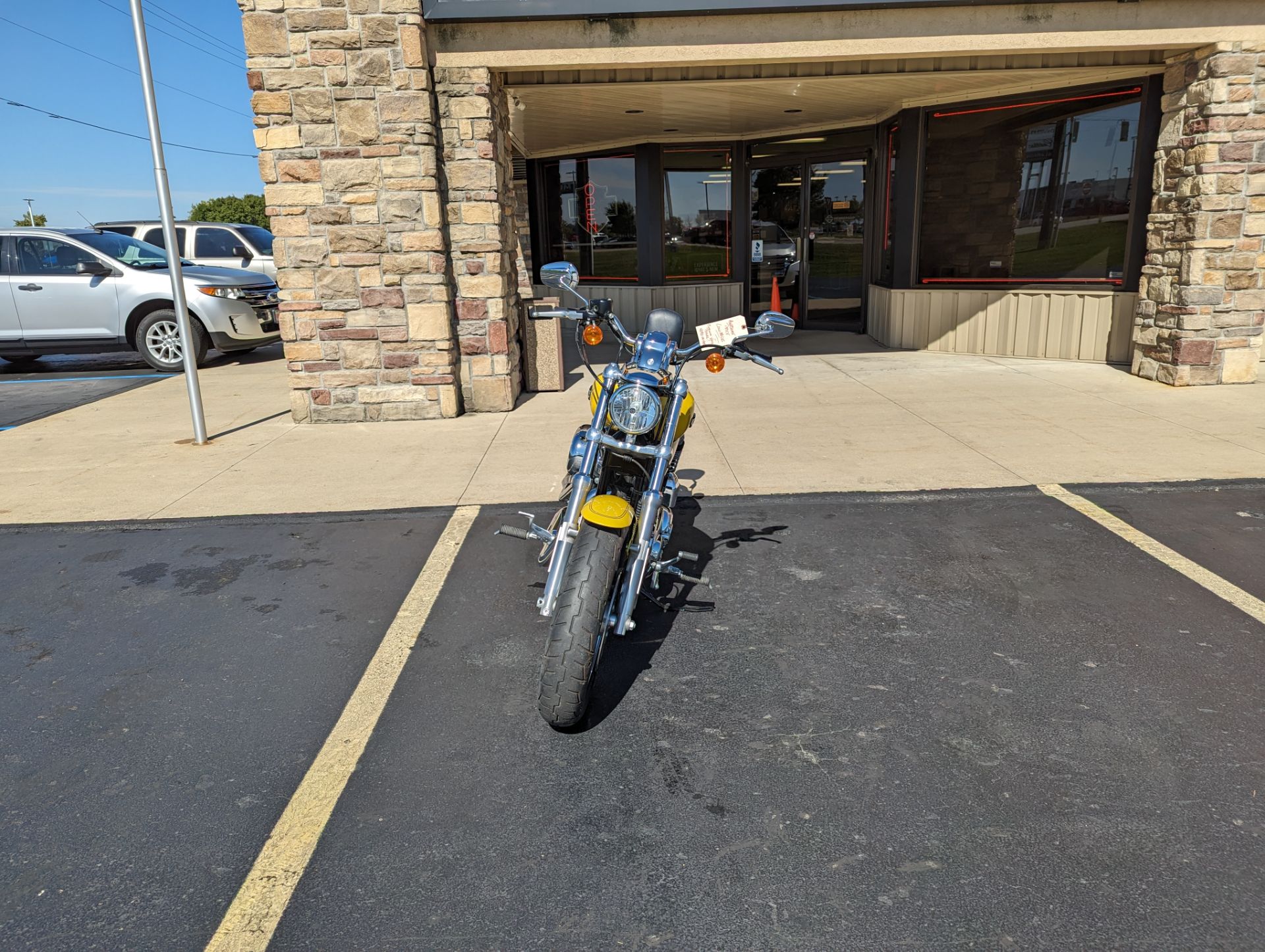 2017 Harley-Davidson 1200 Custom in Muncie, Indiana - Photo 2