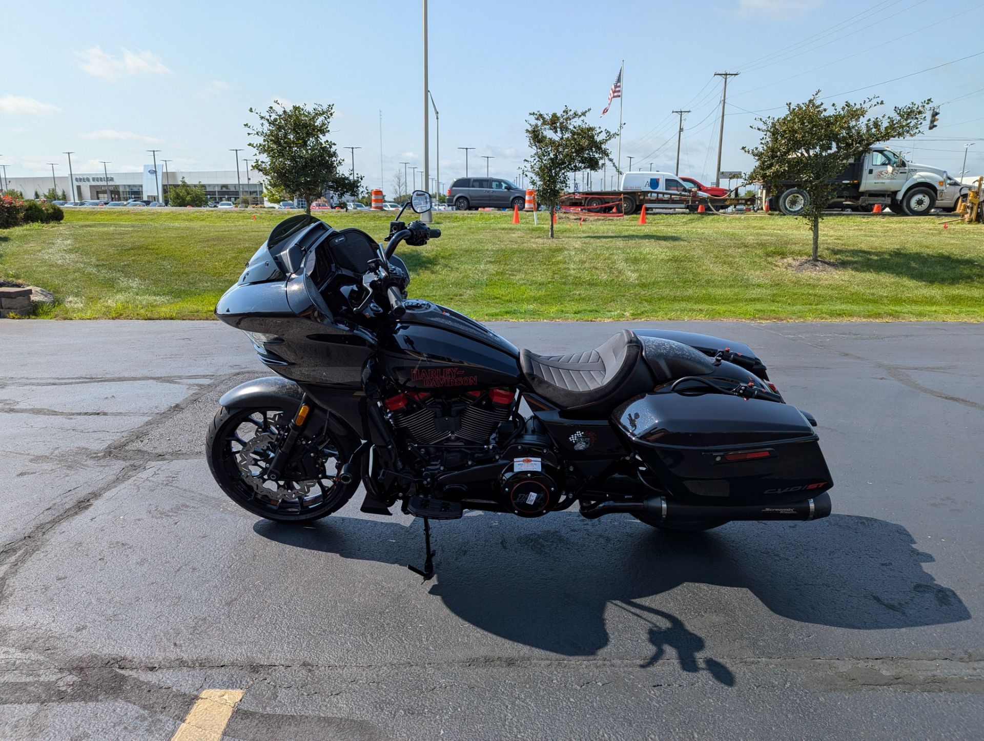 2024 Harley-Davidson CVO™ Road Glide® ST in Muncie, Indiana - Photo 3