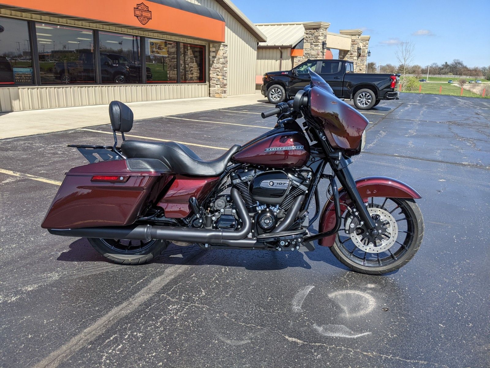 2018 Harley-Davidson Street Glide® Special in Muncie, Indiana - Photo 1