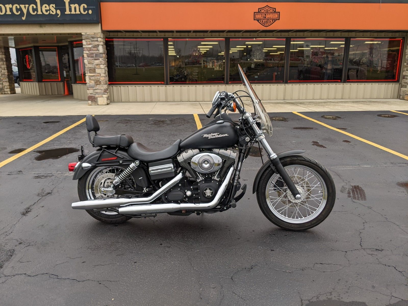 2006 Harley-Davidson Dyna™ Street Bob™ in Muncie, Indiana - Photo 1
