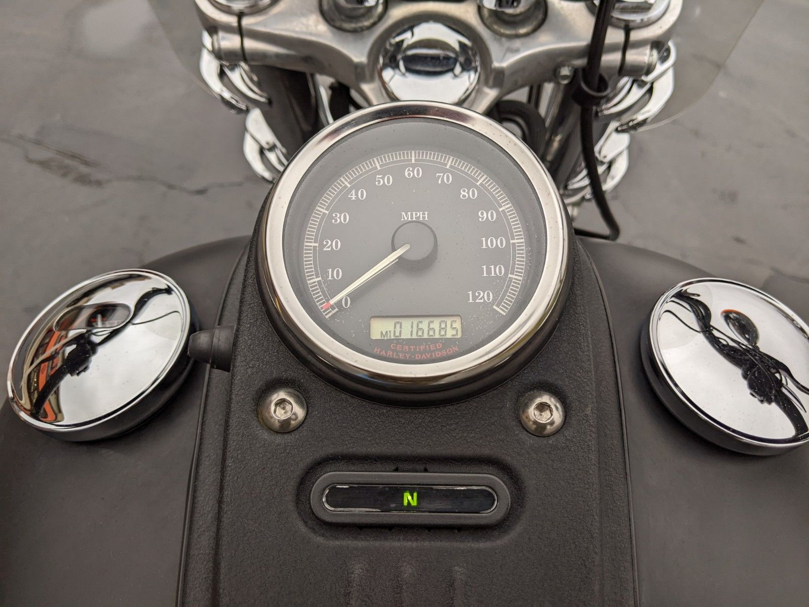 2006 Harley-Davidson Dyna™ Street Bob™ in Muncie, Indiana - Photo 5