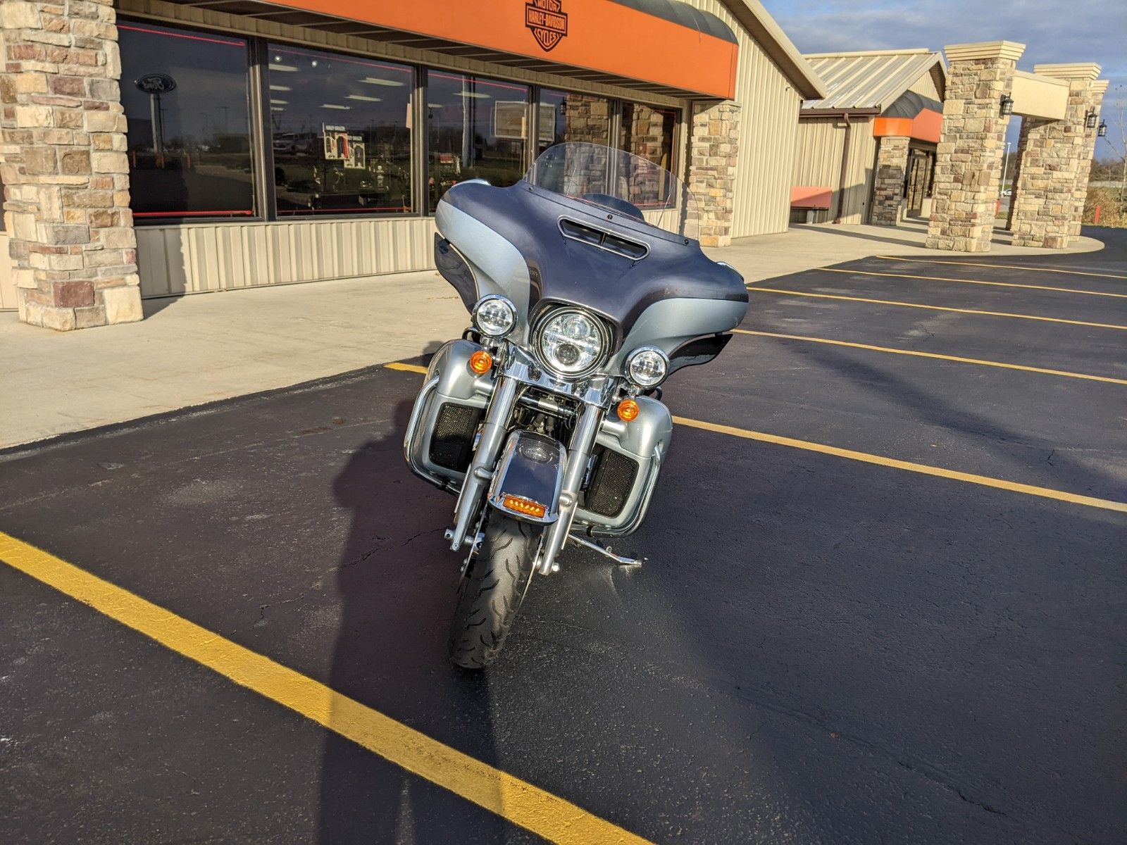 2014 Harley-Davidson Ultra Limited in Muncie, Indiana - Photo 2