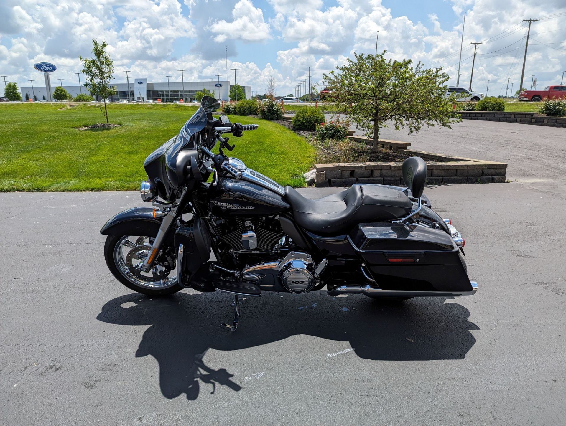 2013 Harley-Davidson Street Glide® in Muncie, Indiana - Photo 3