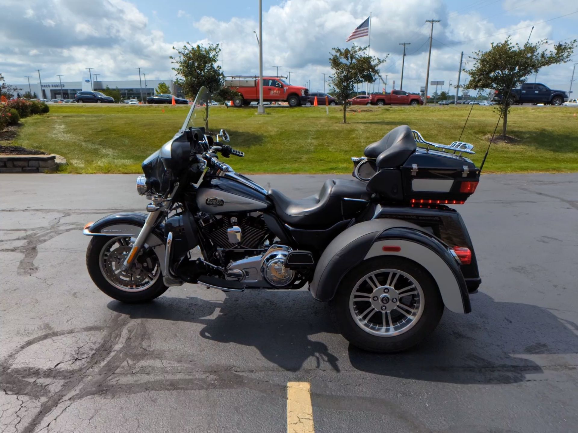 2013 Harley-Davidson Tri Glide® Ultra Classic® in Muncie, Indiana - Photo 3