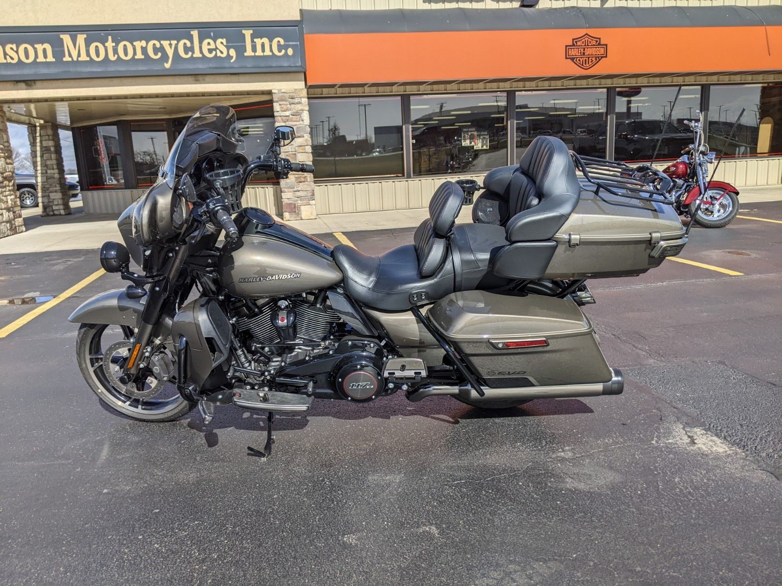 2021 Harley-Davidson CVO™ Limited in Muncie, Indiana - Photo 3