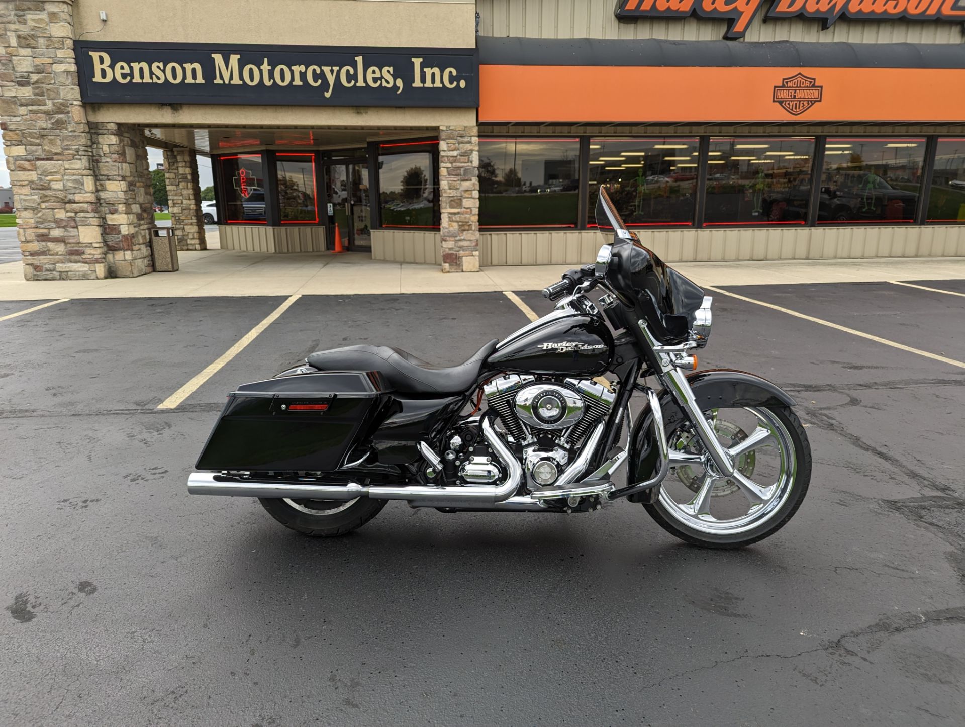 2009 Harley-Davidson Street Glide® in Muncie, Indiana - Photo 1