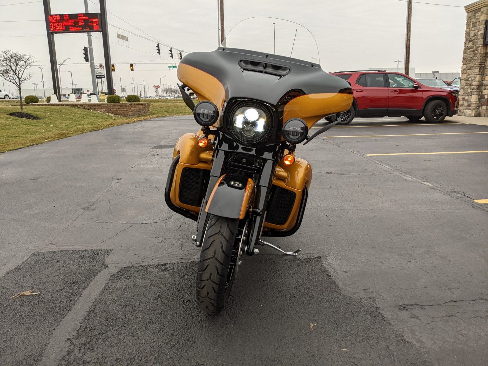 2023 Harley-Davidson Ultra Limited in Muncie, Indiana - Photo 2