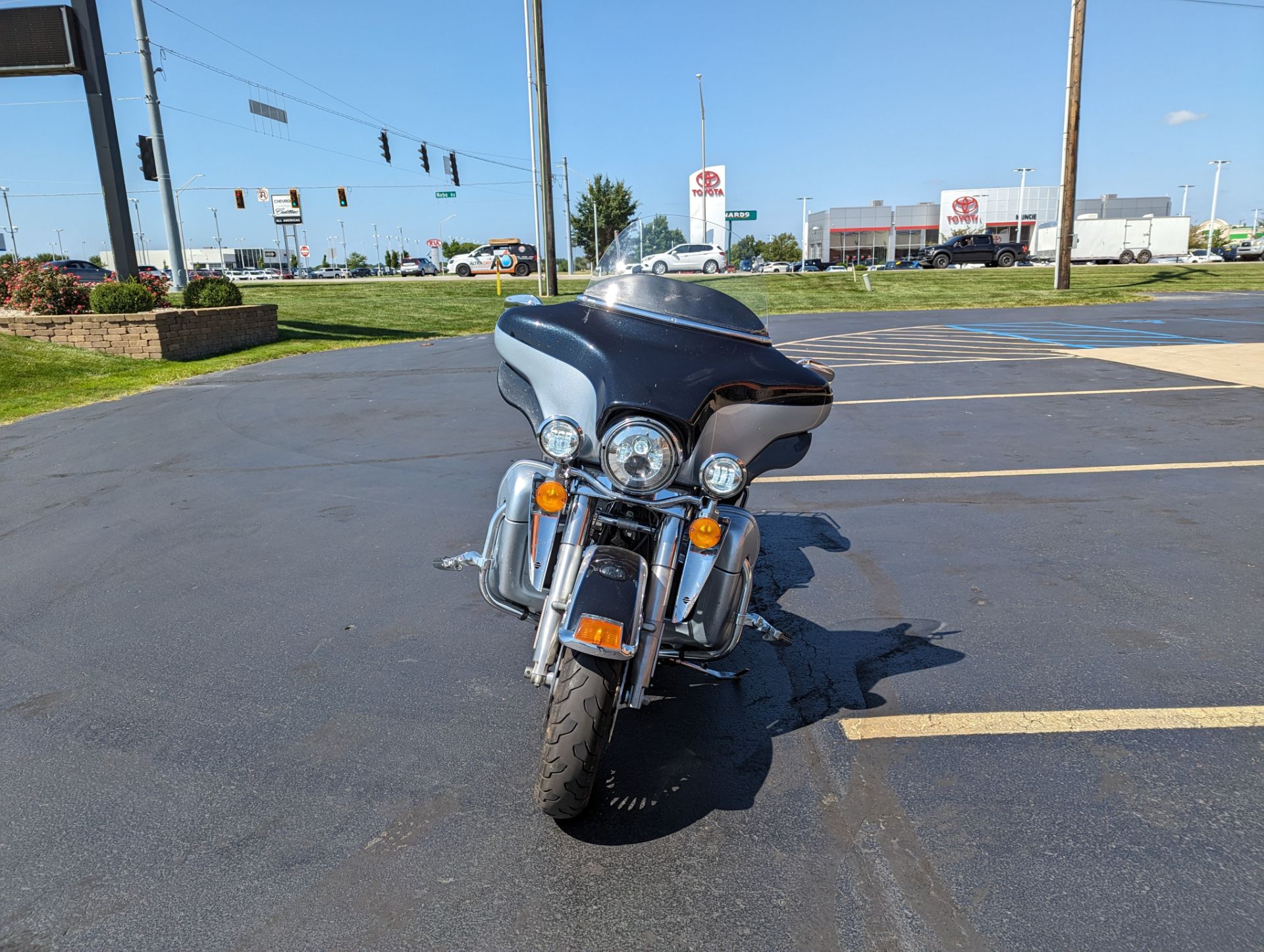 2013 Harley-Davidson Electra Glide® Ultra Limited in Muncie, Indiana - Photo 2
