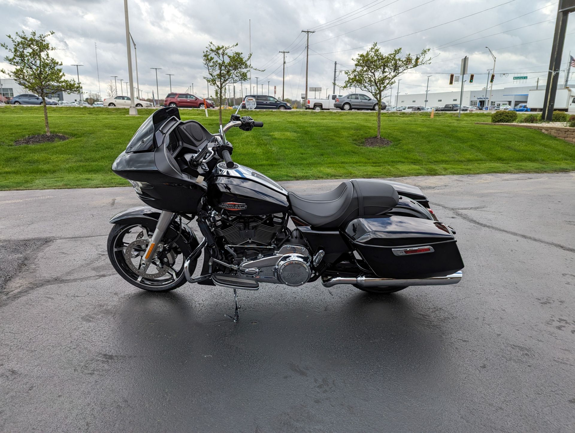 2024 Harley-Davidson Road Glide® in Muncie, Indiana - Photo 3