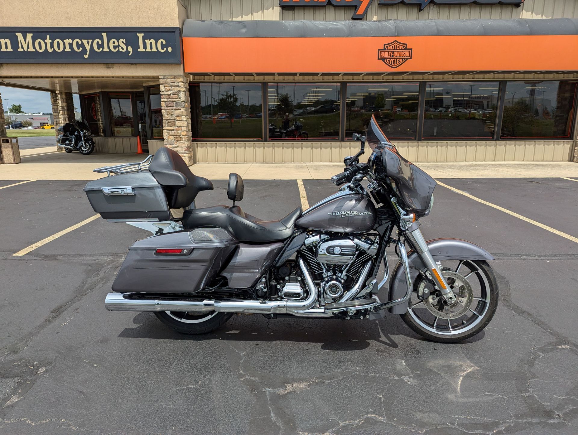 2020 Harley-Davidson Street Glide® in Muncie, Indiana - Photo 1