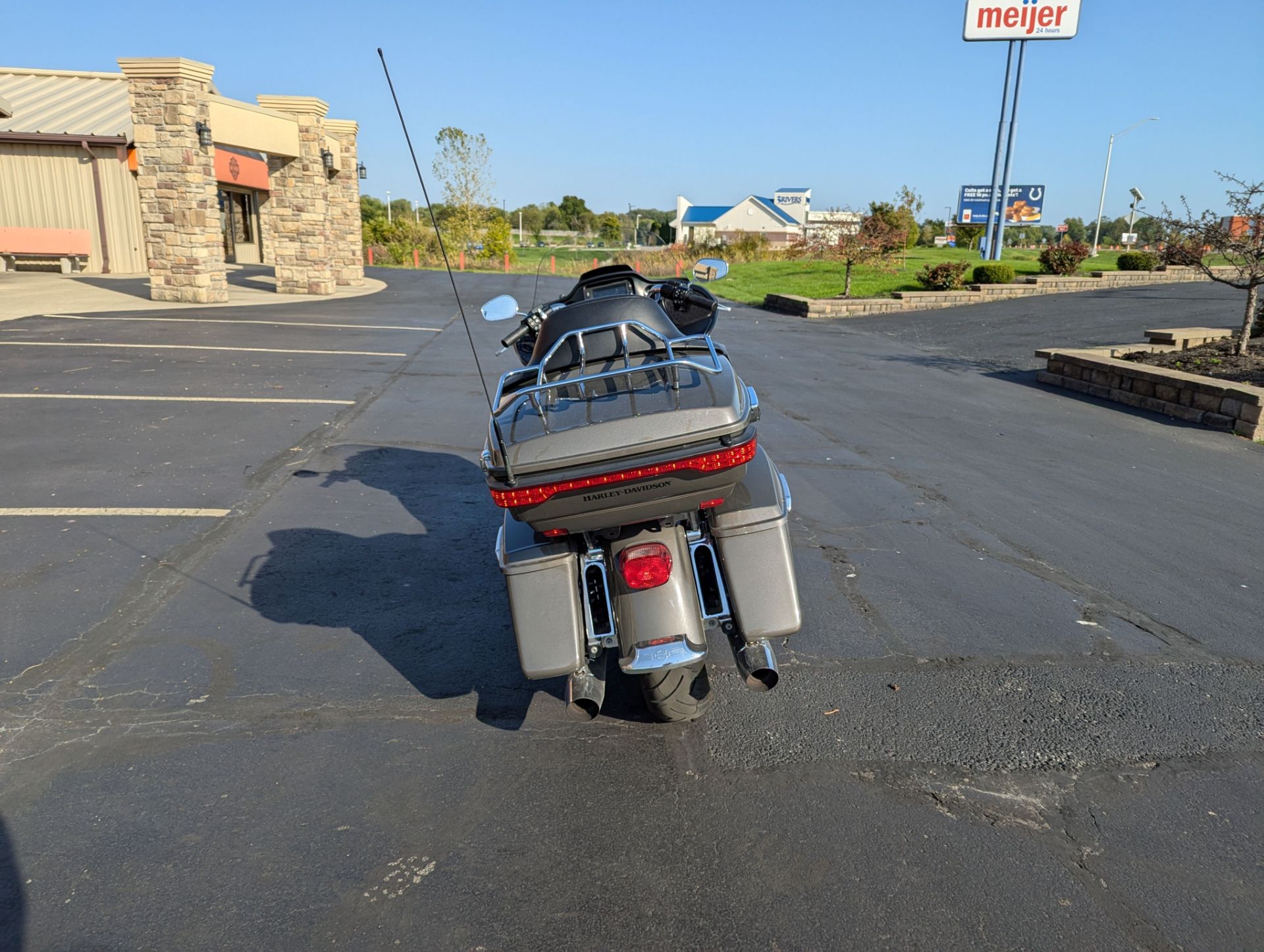 2018 Harley-Davidson Road Glide® Ultra in Muncie, Indiana - Photo 4