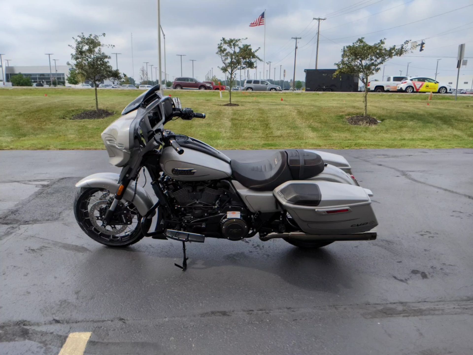 2023 Harley-Davidson CVO™ Street Glide® in Muncie, Indiana - Photo 3