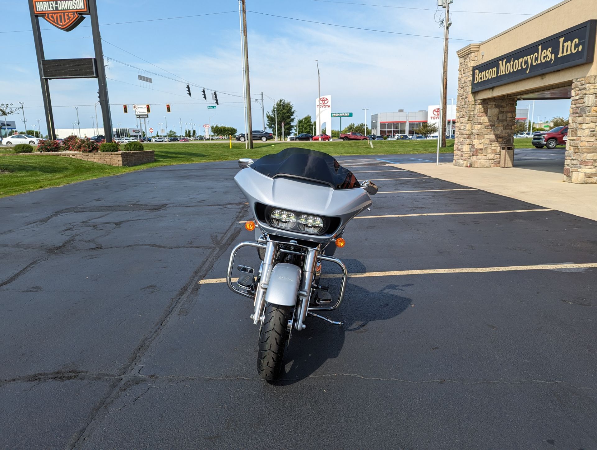 2023 Harley-Davidson Road Glide® in Muncie, Indiana - Photo 2