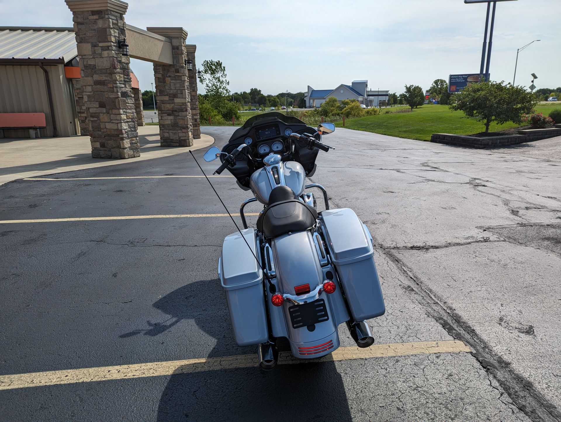 2023 Harley-Davidson Road Glide® in Muncie, Indiana - Photo 4