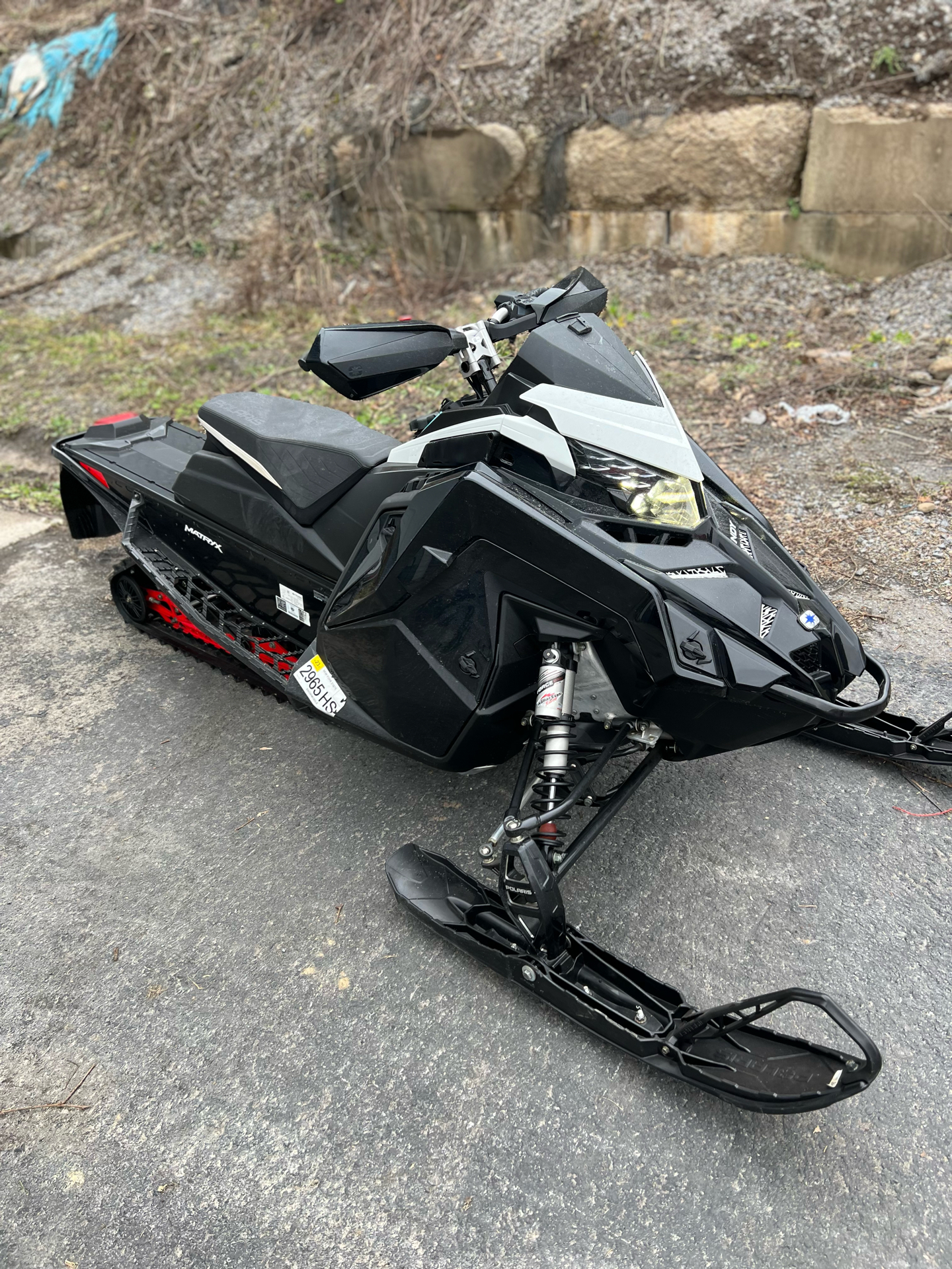 2021 Polaris 650 Indy XC 137 Launch Edition Factory Choice in Weedsport, New York - Photo 2