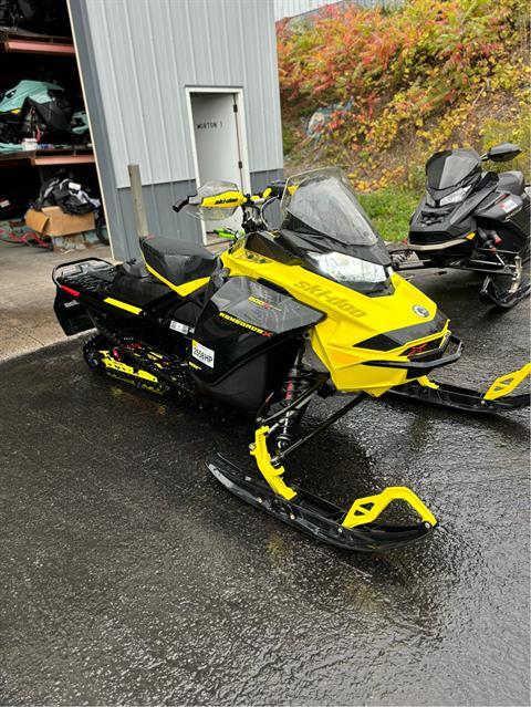 2022 Ski-Doo Renegade X 600R E-TEC ES Ice Ripper XT 1.25 in Weedsport, New York - Photo 2