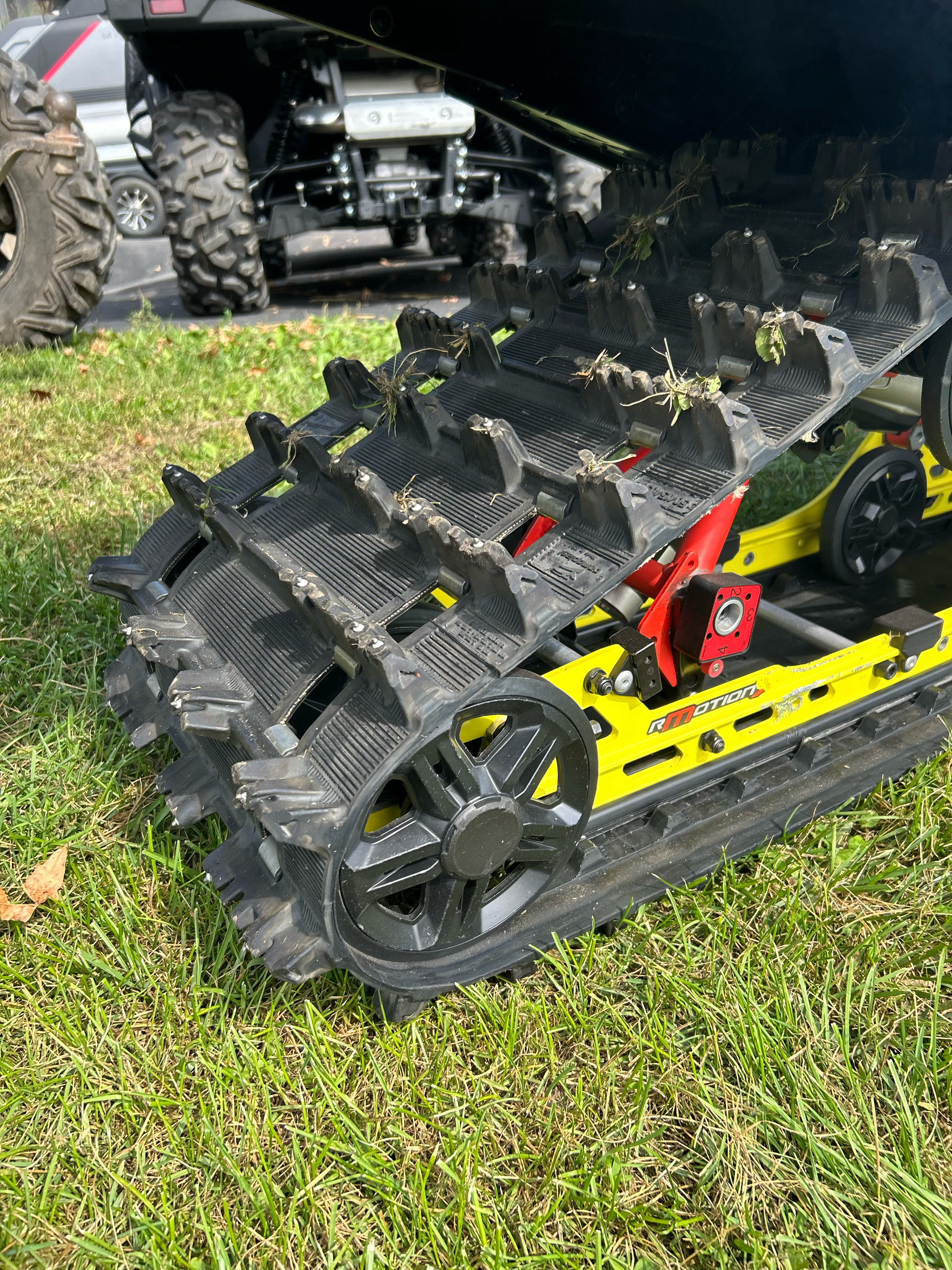 2022 Ski-Doo Renegade X-RS 850 E-TEC ES w/ Smart-Shox, Ice Ripper XT 1.5 in Weedsport, New York - Photo 3