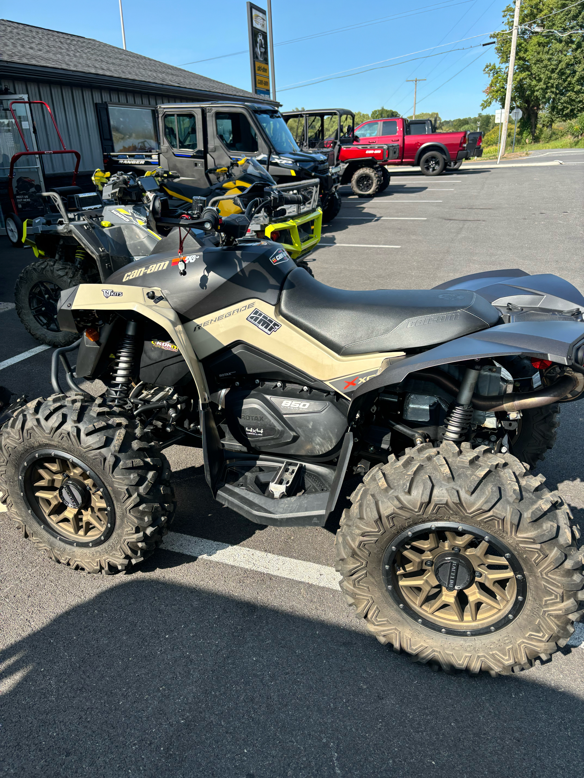 2022 Can-Am Renegade 850 in Weedsport, New York - Photo 3