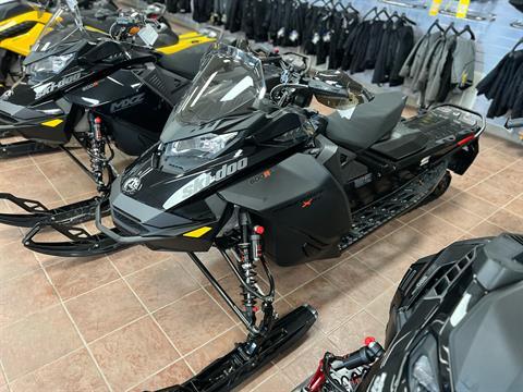 2023 Ski-Doo Renegade X-RS 600 E-TEC w/ Competition pkg. 2-ply Ripsaw 1.25 in Weedsport, New York - Photo 3
