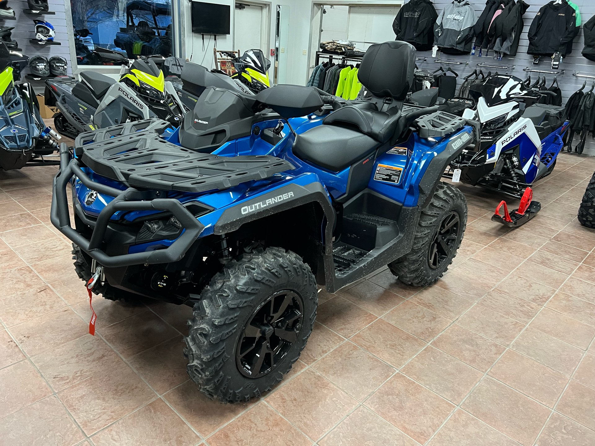 2023 Can-Am Outlander MAX XT 850 in Weedsport, New York - Photo 2