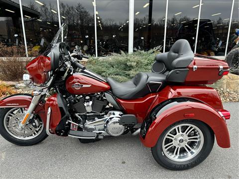 2024 Harley-Davidson Tri Glide® Ultra in Duncansville, Pennsylvania - Photo 2