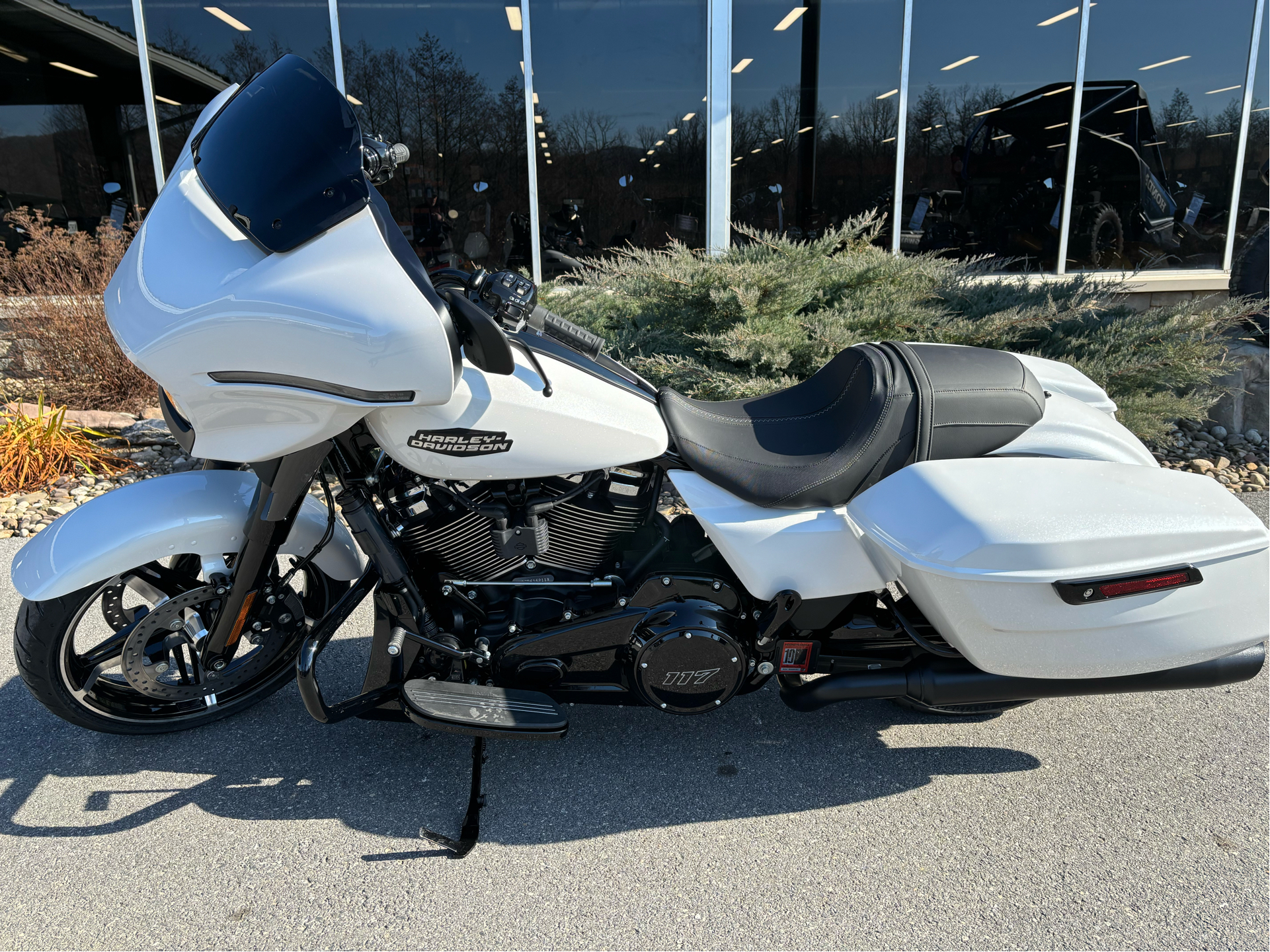 2024 Harley-Davidson Street Glide® in Duncansville, Pennsylvania - Photo 3