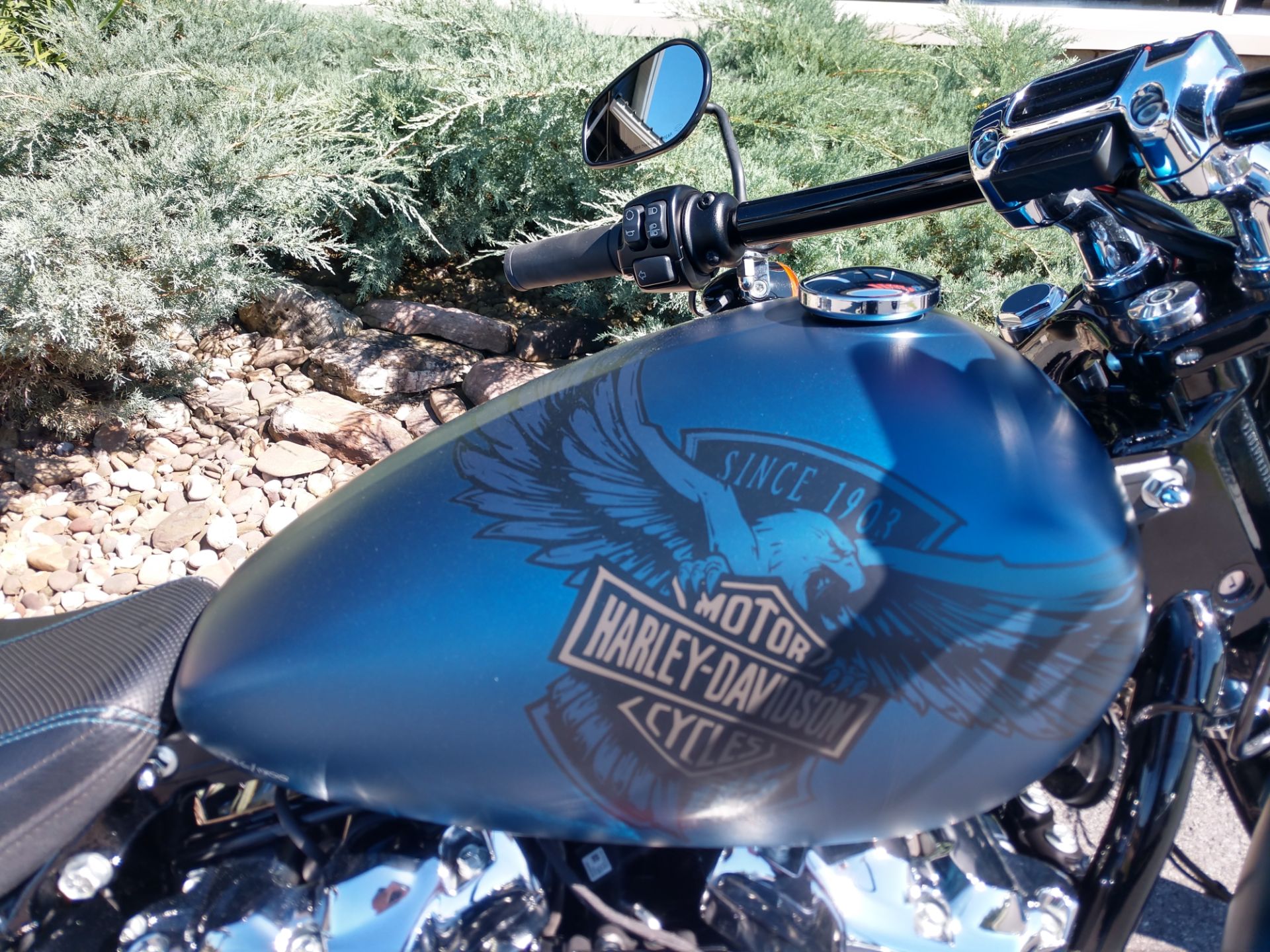 2018 Harley-Davidson 115th Anniversary Breakout® 114 in Duncansville, Pennsylvania - Photo 3